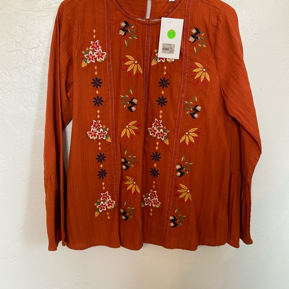 ANDREE BY UNIT Rust Embroidered Blouse